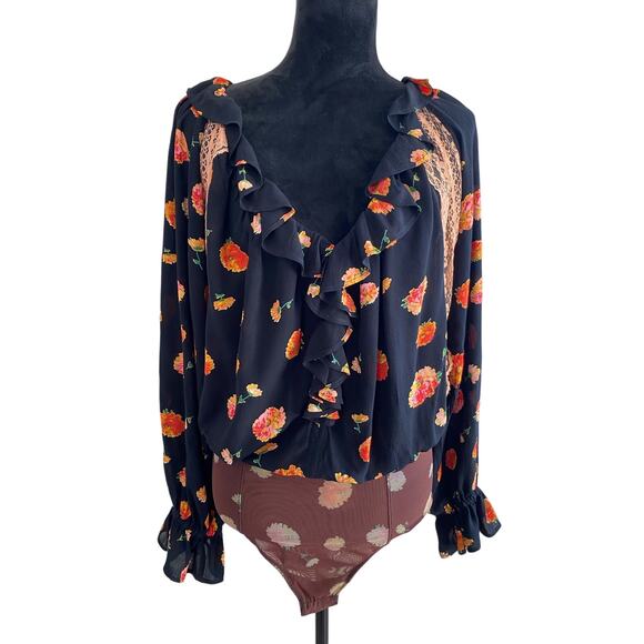 FREE PEOPLE INTIMATELY BLACK FLORAL LONG SLEEVE LACE & RUFFLE SNAP BODY SUIT - Picture 2 of 8